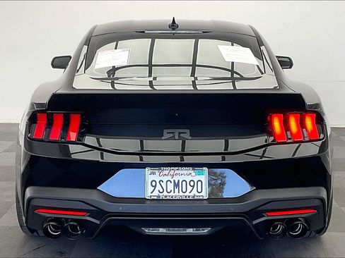 Used 2024 Ford Mustang GT Premium RWD image 3