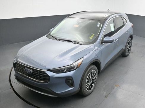 New 2026 Ford Escape SE w/ PHEV Premium Package image 17