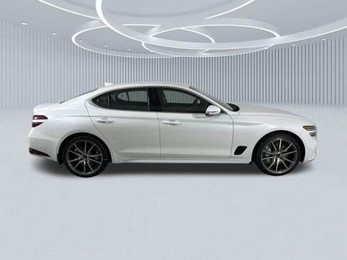 New 2026 Genesis G70 2.5T image 2