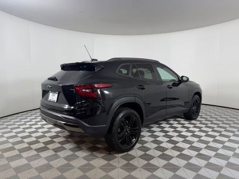 Used 2024 Chevrolet Trax ACTIV FWD image 7