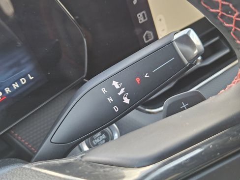 Certified 2025 Chevrolet Equinox RS w/ Safety and Technology Package image 29