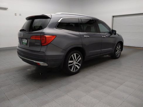 Used 2016 Honda Pilot Touring image 9