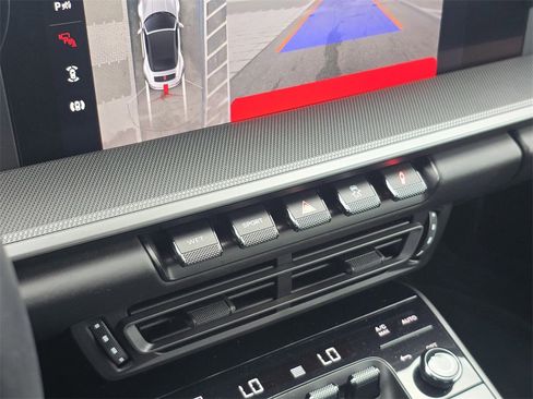 Used 2022 Porsche 911 Carrera w/ Premium Package image 22