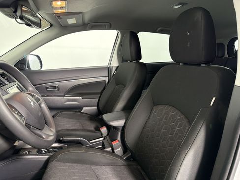 Used 2025 Mitsubishi Outlander Sport ES AWD/4WD image 20