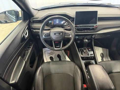 Used 2024 Jeep Compass Trailhawk AWD/4WD image 14