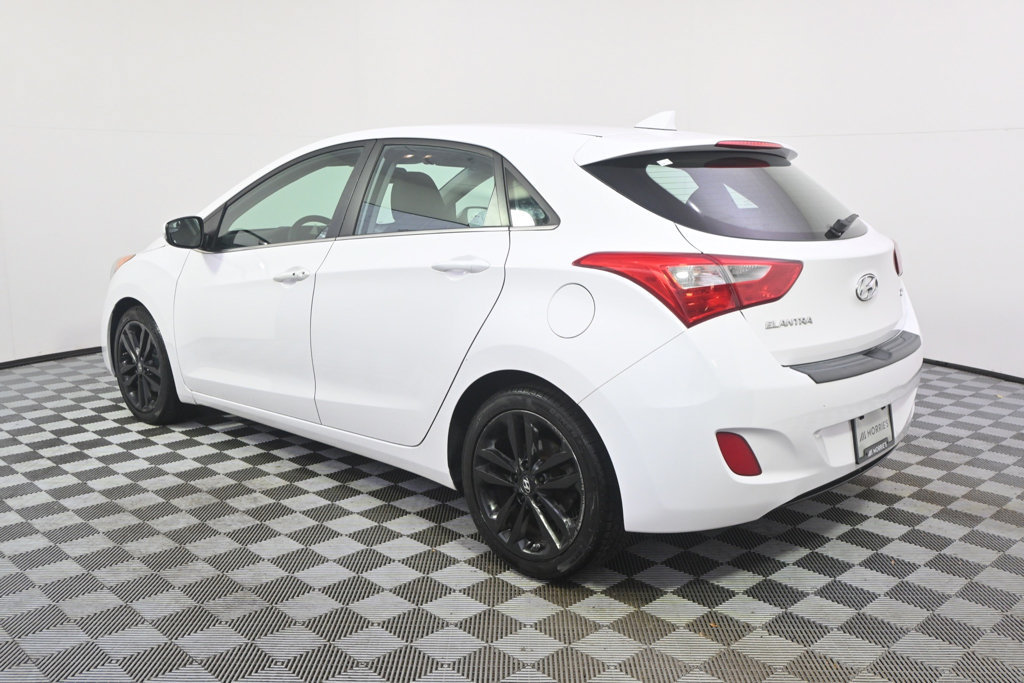 Used 2016 Hyundai Elantra GT w/ Option Group 02 FWD image 3