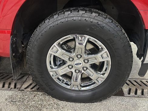 Used 2022 Ford F150 Lariat w/ Equipment Group 502A High image 10