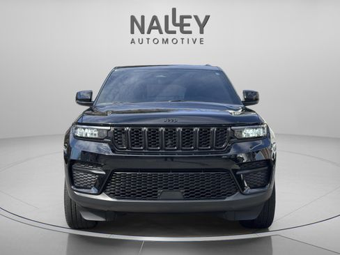 Used 2022 Jeep Grand Cherokee Altitude image 7