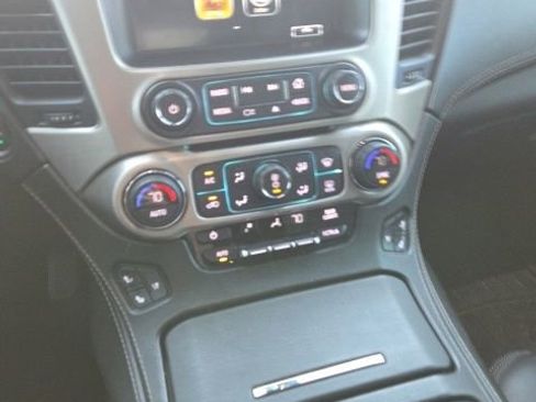 Used 2018 GMC Yukon XL Denali image 16