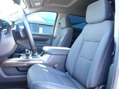 Used 2024 Chevrolet Silverado 1500 LT Trail Boss w/ Convenience Package II AWD/4WD image 18
