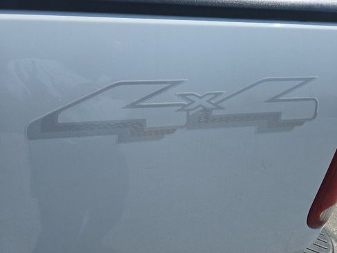 Used 2000 Ford F150 XLT AWD/4WD image 9