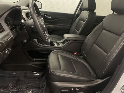 Used 2022 GMC Acadia SLT w/ Preferred Package image 13