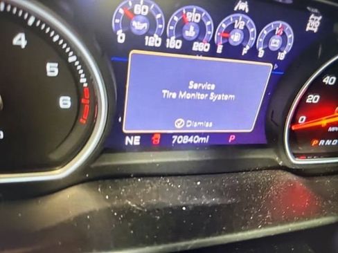 Used 2019 Chevrolet Silverado 1500 High Country w/ Technology Package image 6