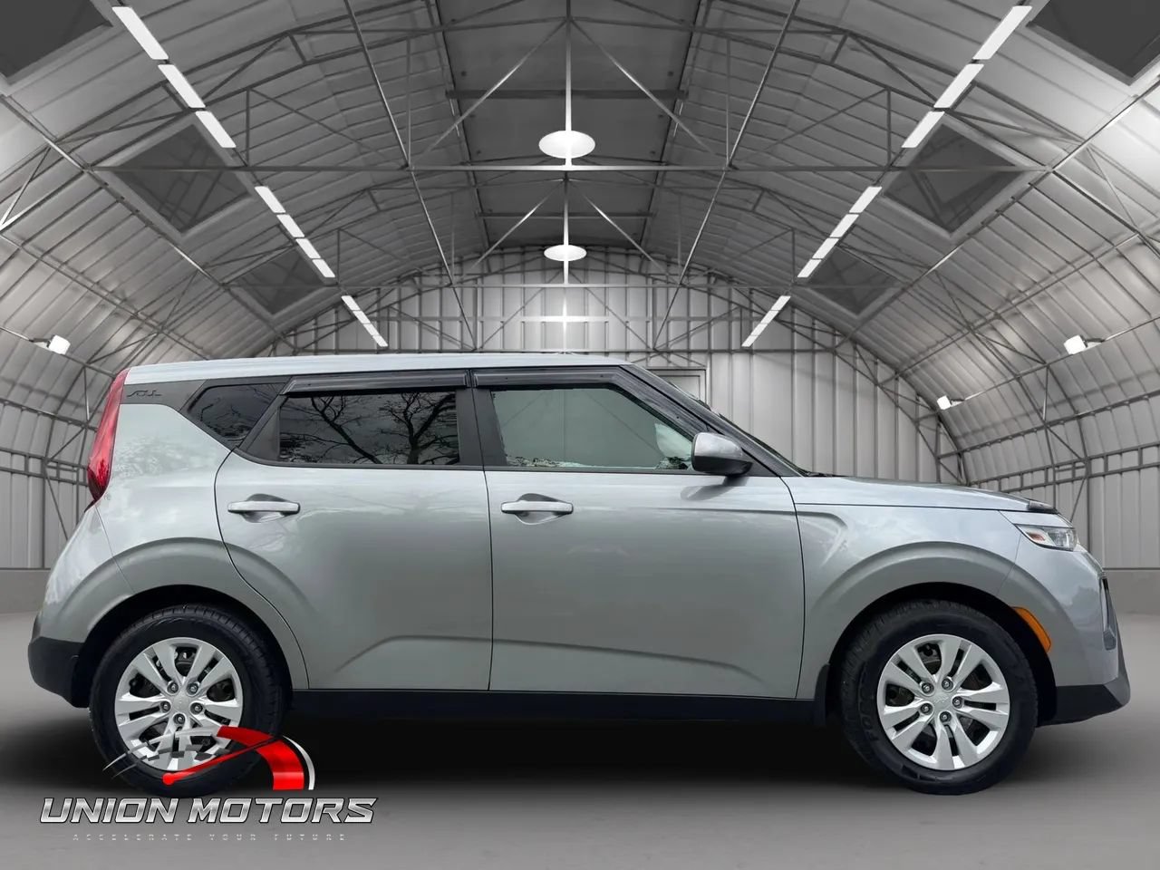 Used 2022 Kia Soul LX FWD image 7