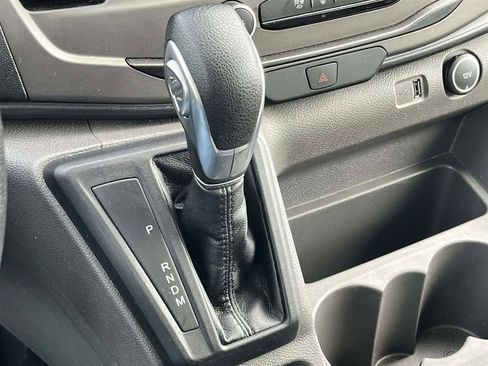 Used 2022 Ford Transit 350 XLT RWD image 25