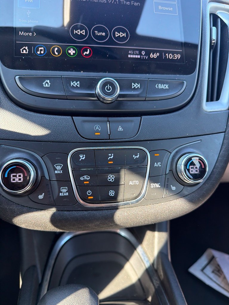 Used 2023 Chevrolet Malibu LT FWD image 20