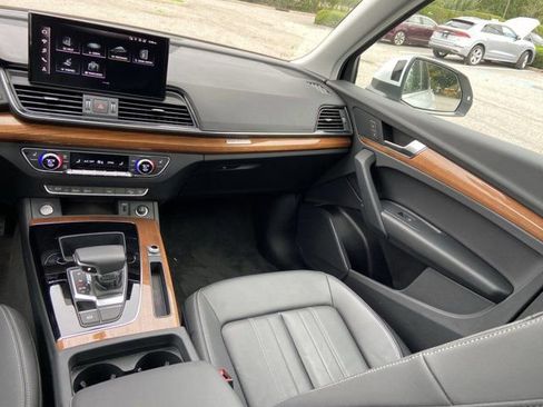 Certified 2023 Audi Q5 2.0T Premium w/ Convenience Package image 15
