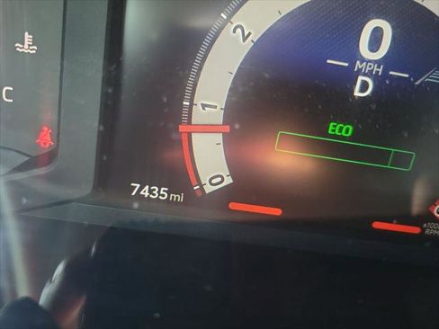 Certified 2025 Toyota Tacoma SR5 image 35