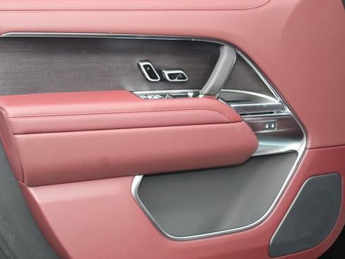 New 2026 Land Rover Range Rover SE image 21