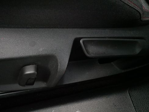 Certified 2022 Volkswagen GTI SE FWD image 20