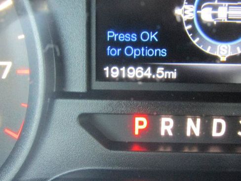 Used 2017 Ford F150 XL w/ Equipment Group 101A Mid AWD/4WD image 6