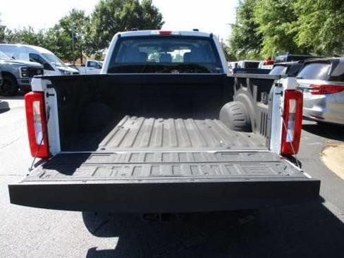Used 2023 Ford F250 XL image 4