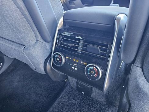 New 2025 Land Rover Range Rover SE image 12