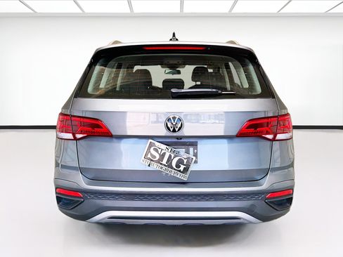Used 2022 Volkswagen Taos S FWD image 5