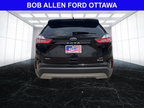 Used 2023 Ford Edge SEL w/ Convenience Package AWD/4WD image 3