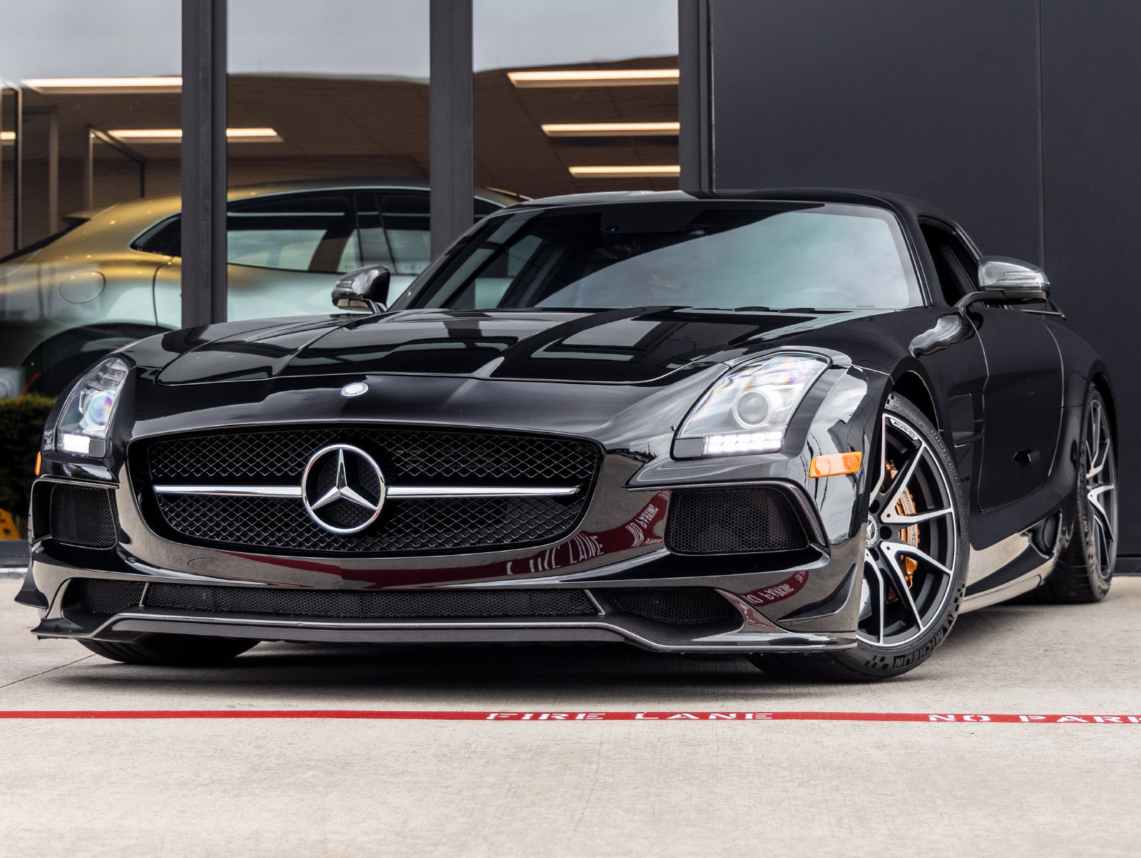 Used 2014 Mercedes-Benz SLS AMG Black Series image 1