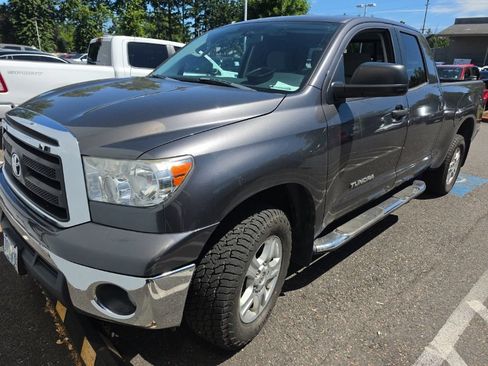 Used 2012 Toyota Tundra 4x4 Double Cab image 2