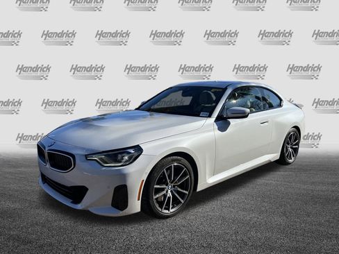 Certified 2025 BMW 230i Coupe image 5