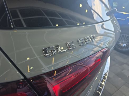 New 2026 Mercedes-Benz GLE 580 4MATIC image 5
