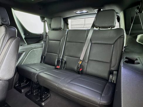 Used 2024 Chevrolet Tahoe Z71 w/ Luxury Package AWD/4WD image 14