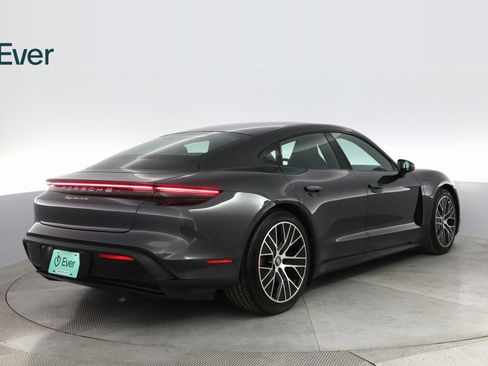 Used 2021 Porsche Taycan 4S image 12