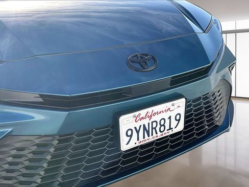 Used 2026 Toyota Camry SE w/ Multimedia Upgrade Package FWD image 31