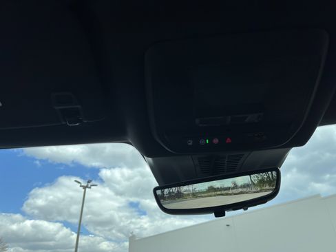 Used 2025 Chevrolet Blazer EV AWD Police image 29
