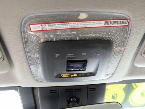 Used 2026 Toyota Prius Plug-In Hybrid image 24