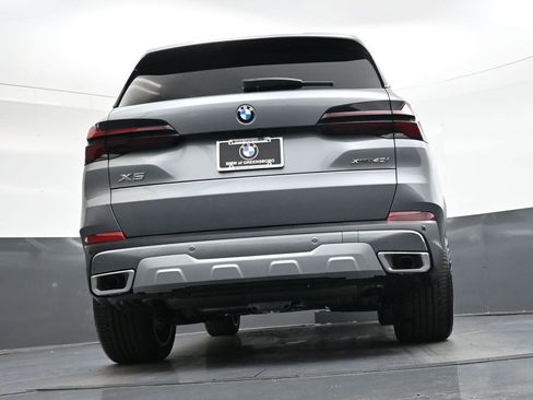Used 2026 BMW X5 xDrive40i w/ Climate Comfort Package image 28