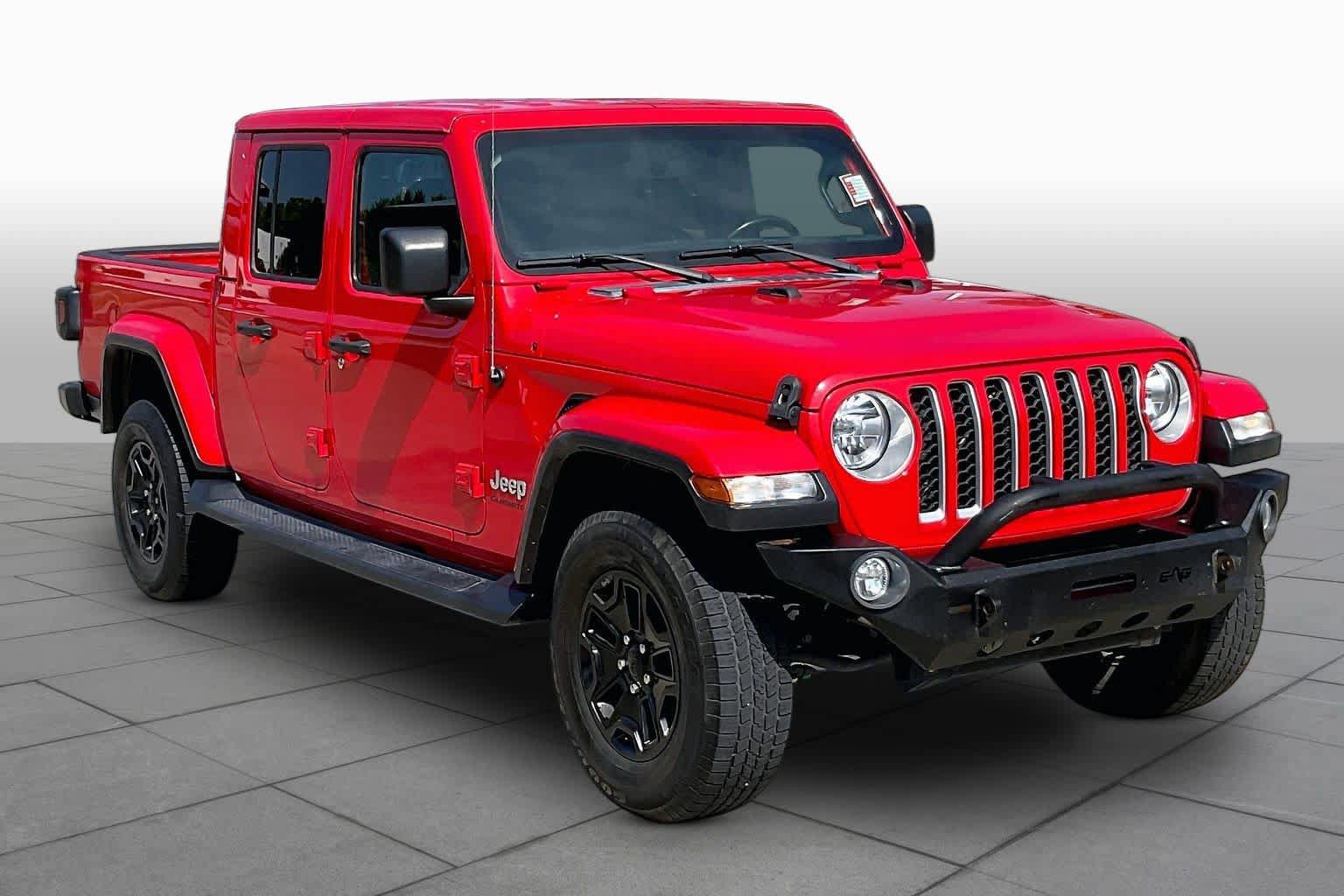 Used 2020 Jeep Gladiator Overland AWD/4WD image 3