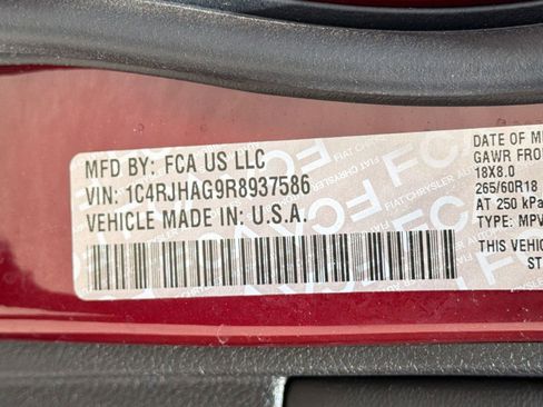 Used 2024 Jeep Grand Cherokee Altitude AWD/4WD image 20