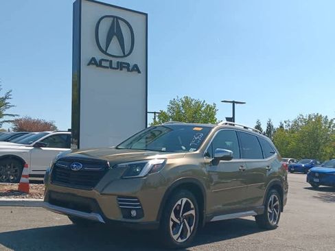 Used 2023 Subaru Forester Touring AWD/4WD image 1