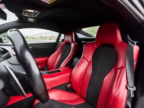 Used 2021 Acura NSX image 42