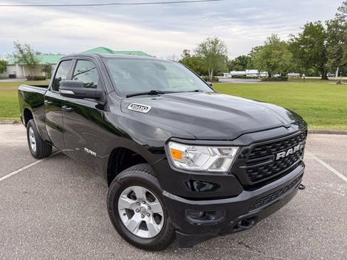 Used 2022 RAM 1500 Big Horn AWD/4WD image 2