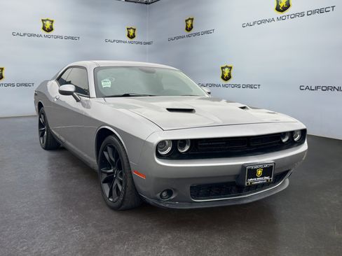 Used 2018 Dodge Challenger SXT w/ Blacktop Package RWD image 7