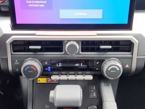 New 2026 Toyota 4Runner TRD Off-Road Premium AWD/4WD image 18