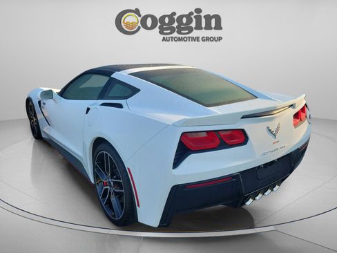 Used 2015 Chevrolet Corvette Stingray Coupe w/ 3LT Preferred Equipment Group image 3