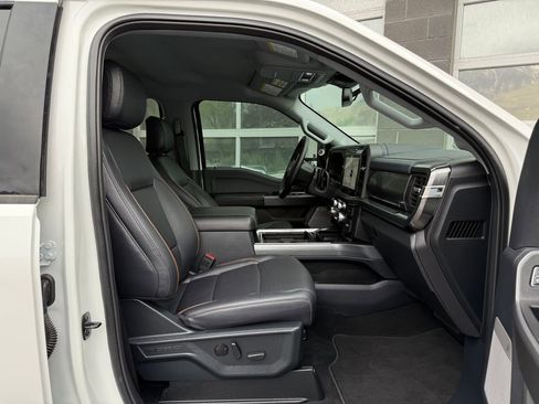 Used 2025 Ford F350 Lariat AWD/4WD image 19