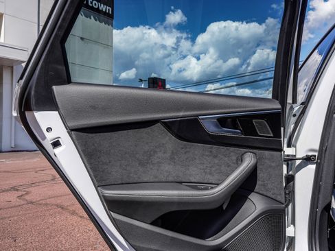 Used 2022 Audi S4 Premium Plus image 47