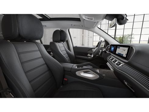 New 2026 Mercedes-Benz GLS 450 4MATIC image 4